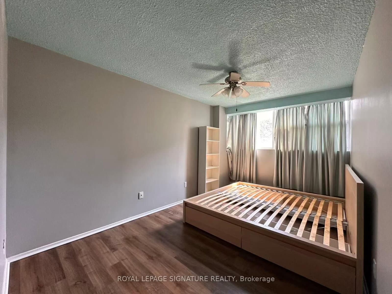 2121 Roche Court, Unit 109 thumbnail 23