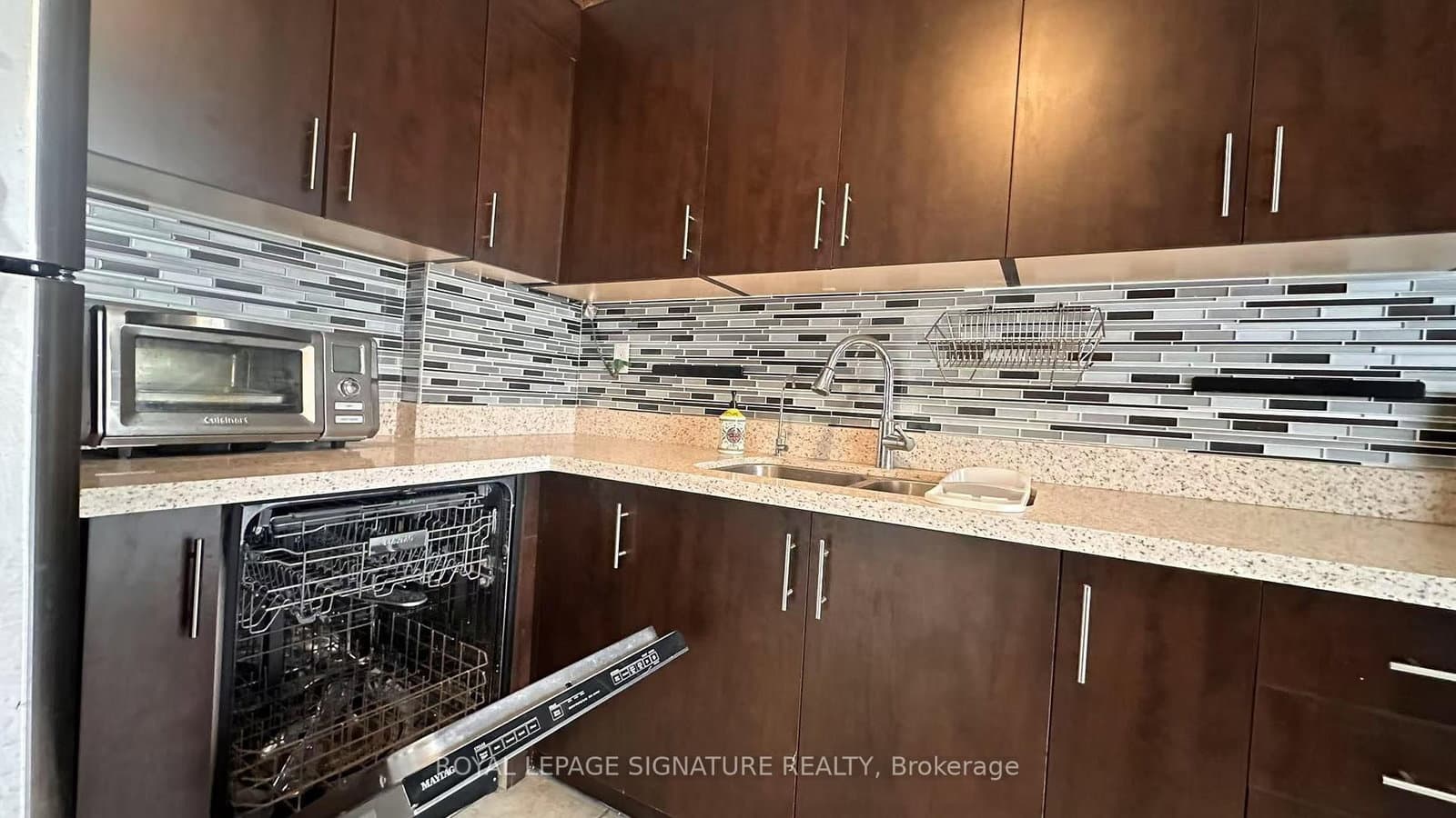 2121 Roche Court, Unit 109 thumbnail 7