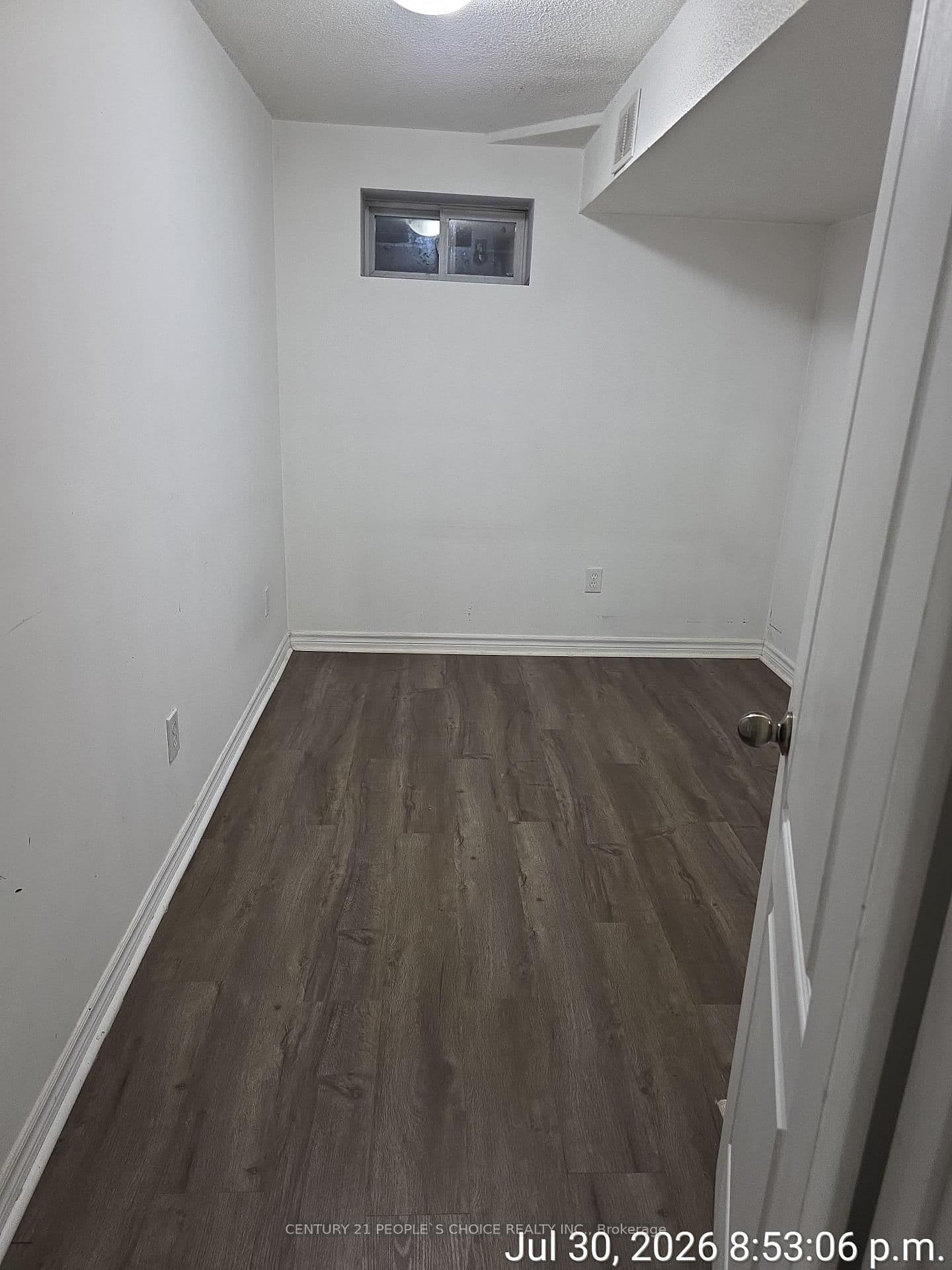 84 Alfonso Crescent E, Unit Bsmt thumbnail 3