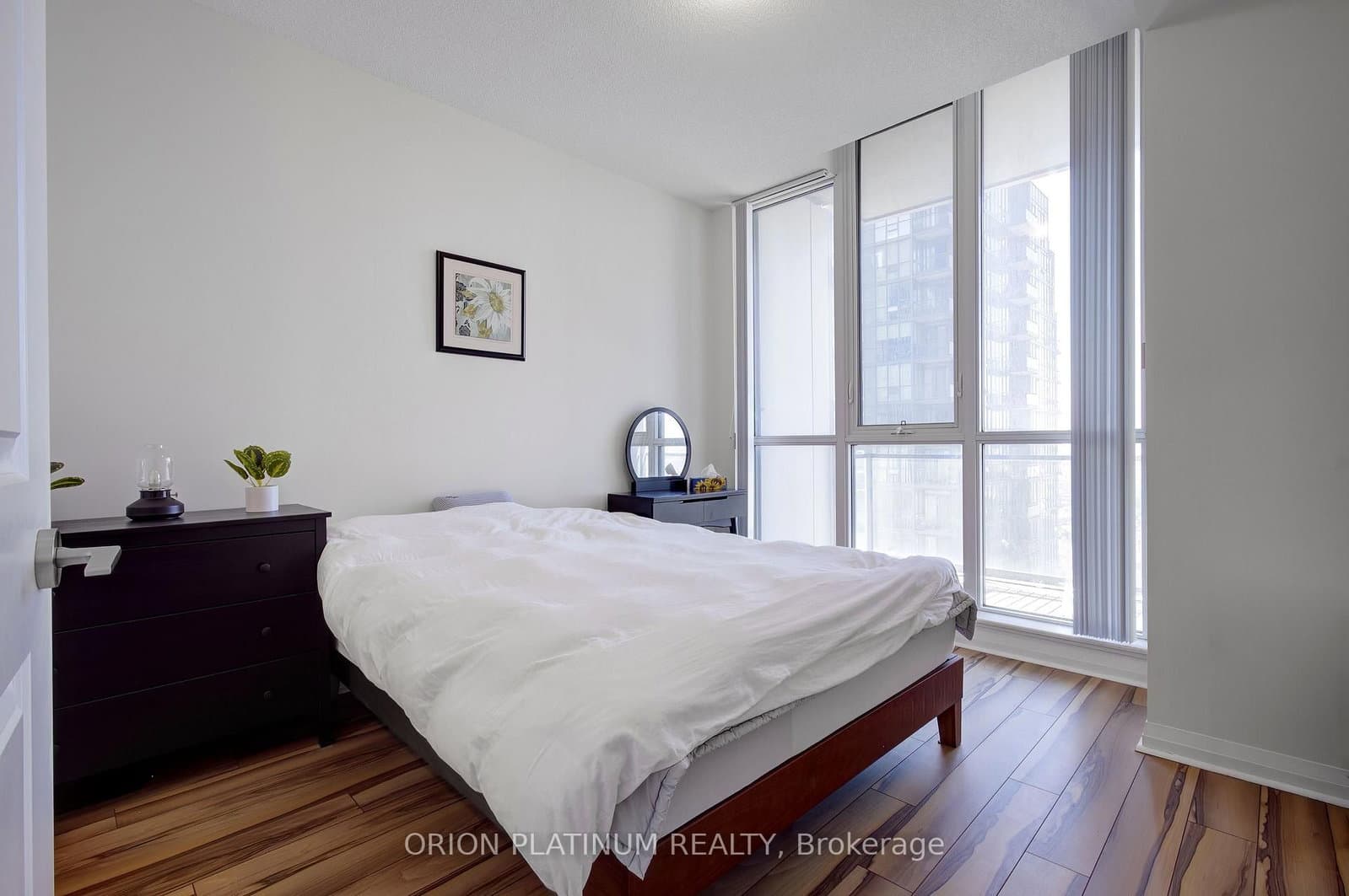 55 Eglinton Avenue, Unit 2003 thumbnail 21
