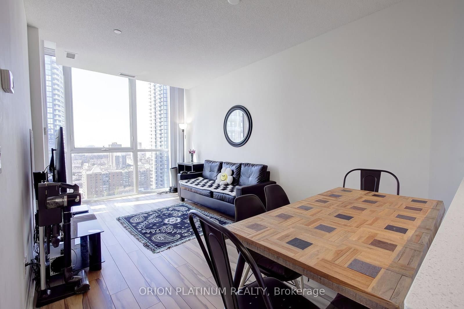 55 Eglinton Avenue, Unit 2003 thumbnail 9