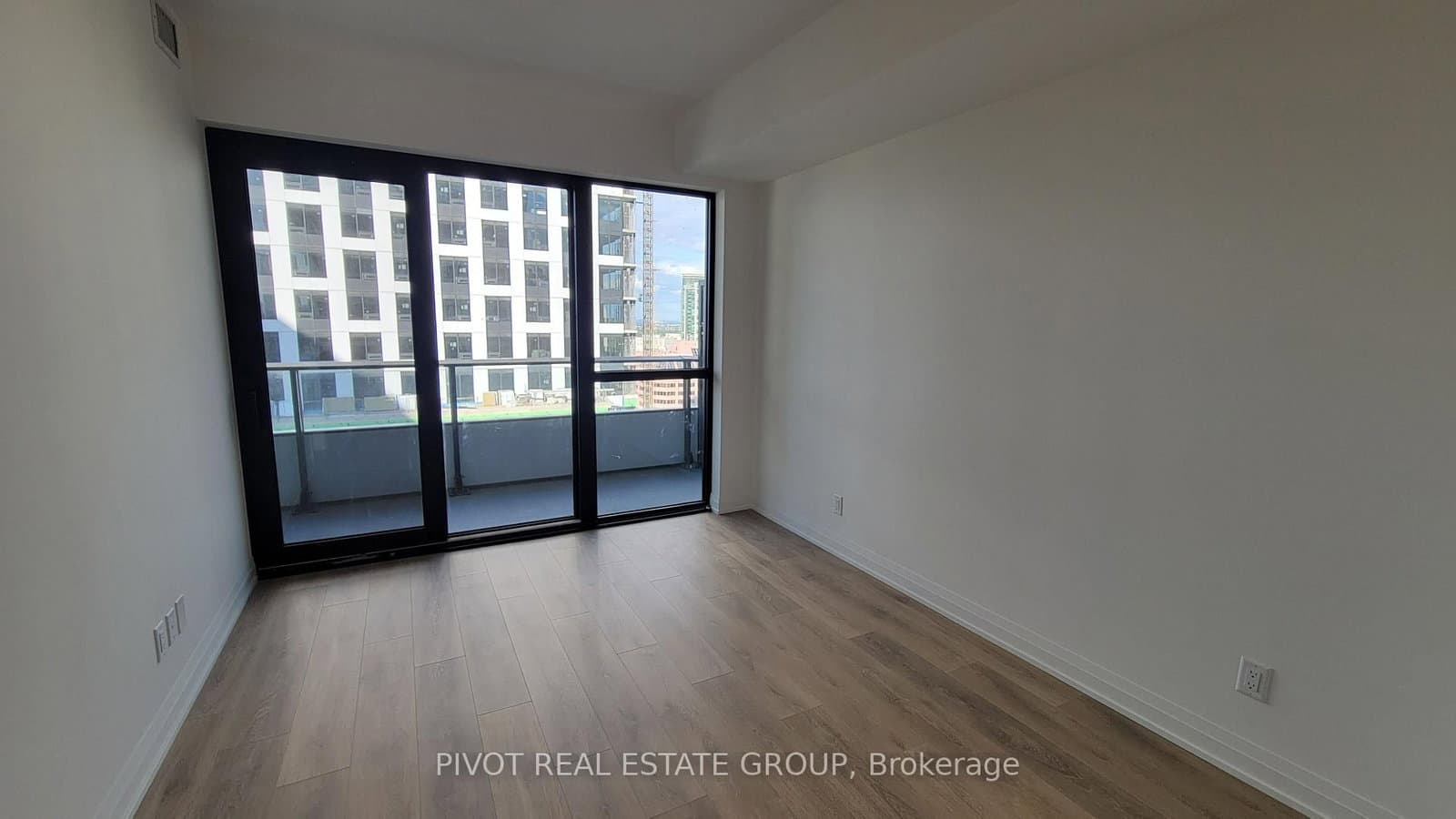 4015 The Exchange, Unit 2111 thumbnail 18