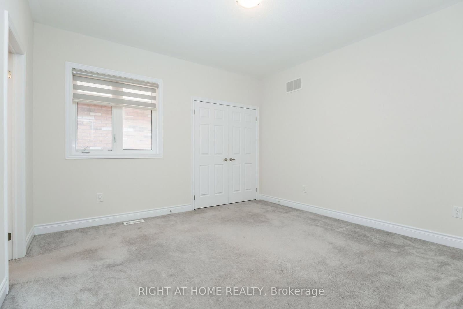 8 Monarch Drive thumbnail 28