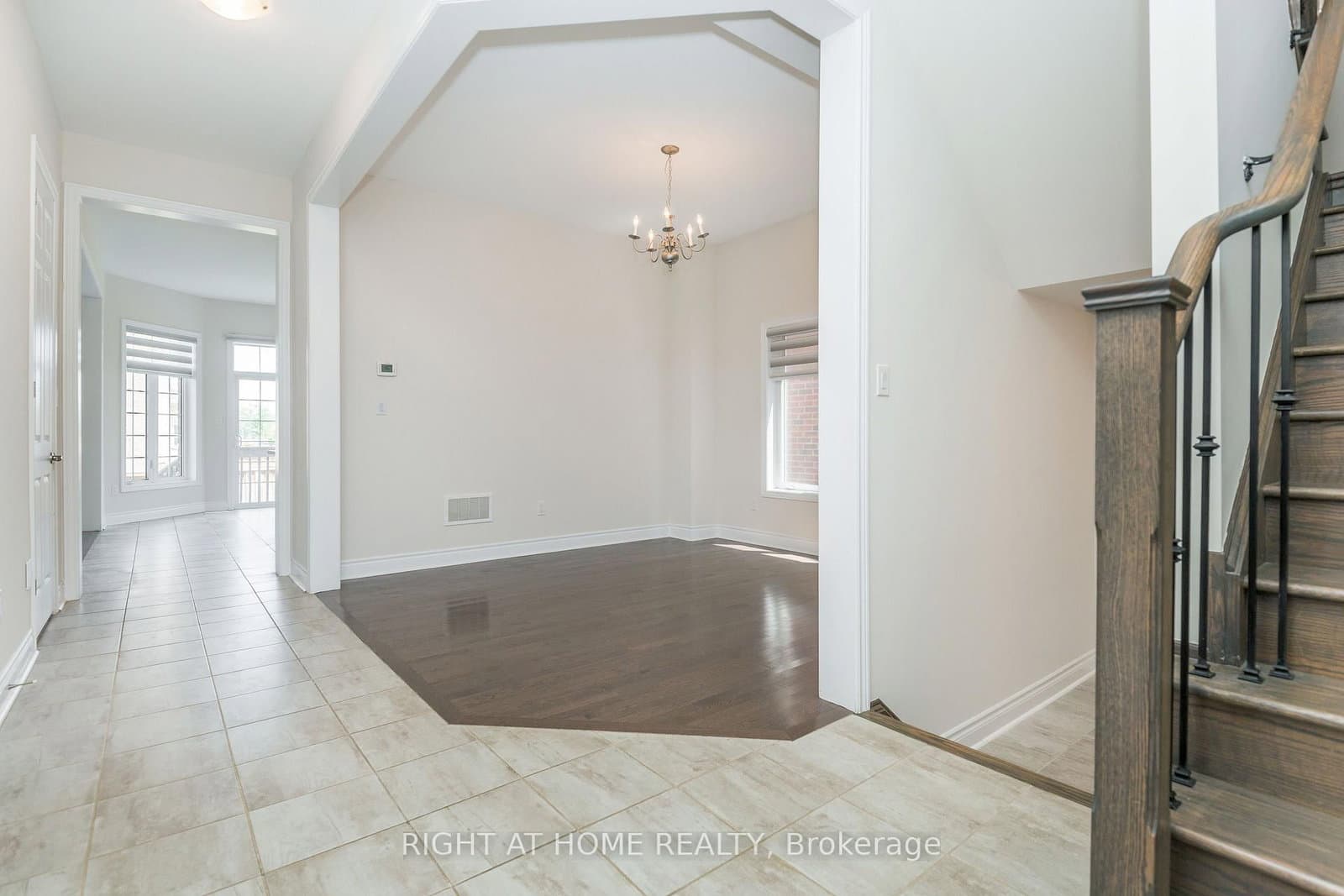 8 Monarch Drive thumbnail 6
