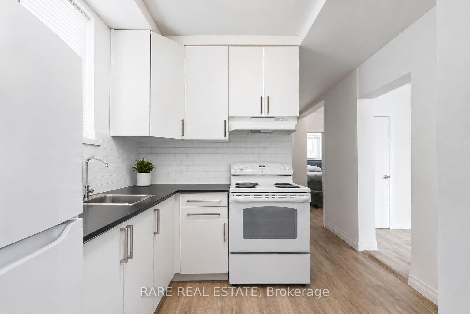 352 Hopewell Avenue, Unit 1 thumbnail 4
