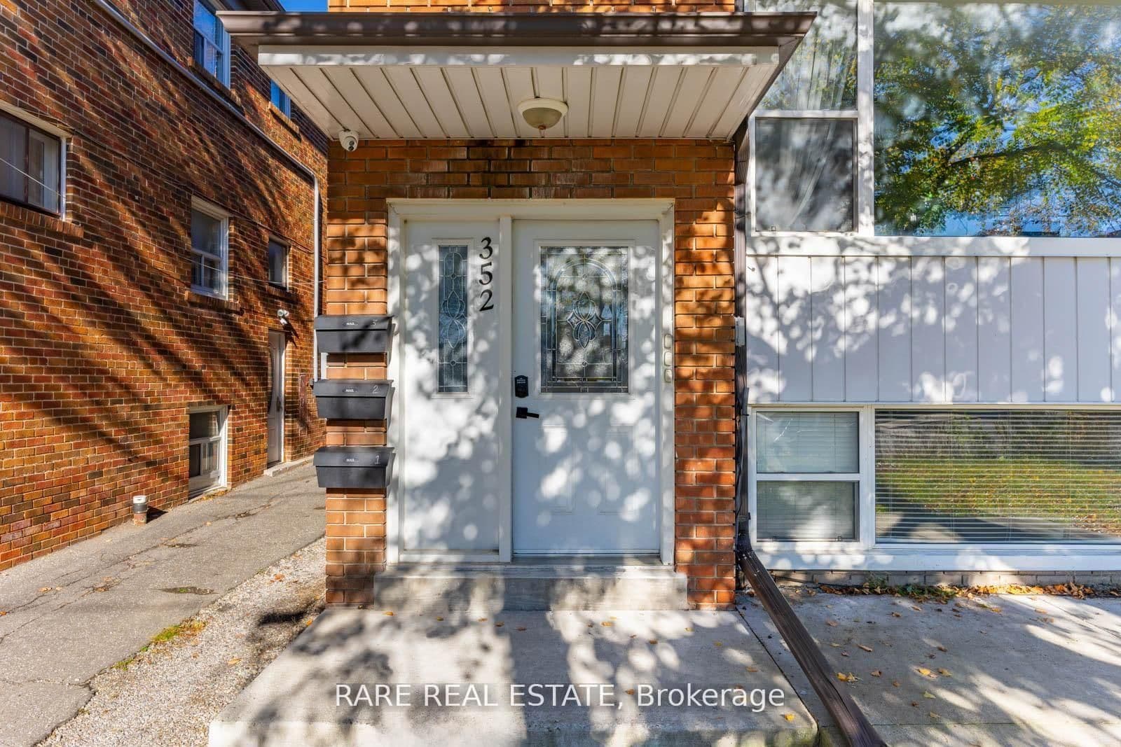 352 Hopewell Avenue, Unit 1 thumbnail 8