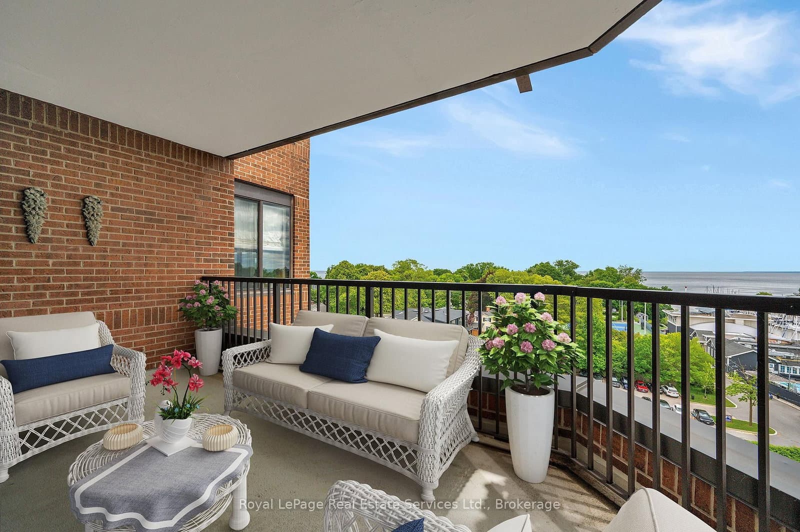 100 Lakeshore Road E, Unit 1105 thumbnail 16