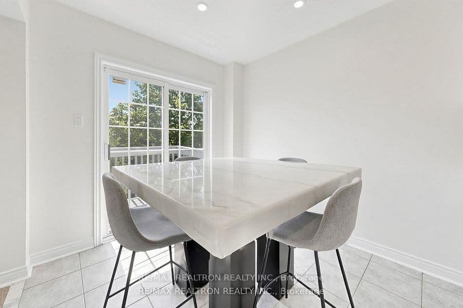 54 Panama Place thumbnail 11
