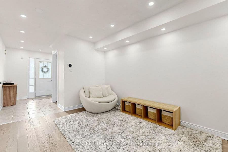 54 Panama Place thumbnail 13