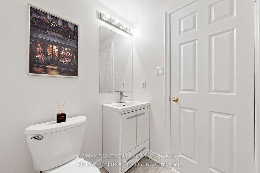 54 Panama Place thumbnail 18