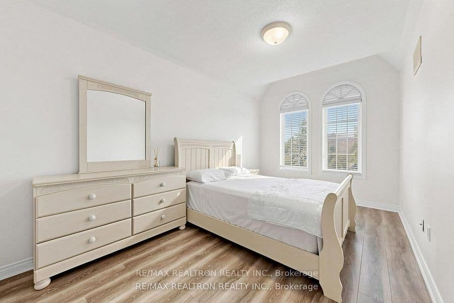 54 Panama Place thumbnail 28