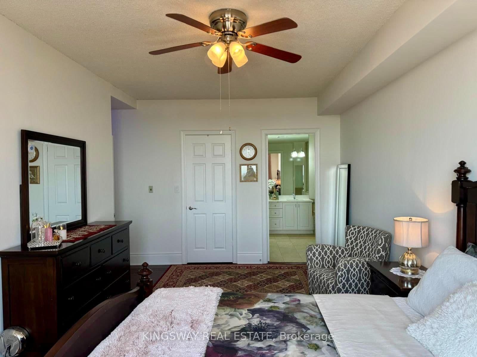 3880 Duke of York Boulevard, Unit 3009 thumbnail 13