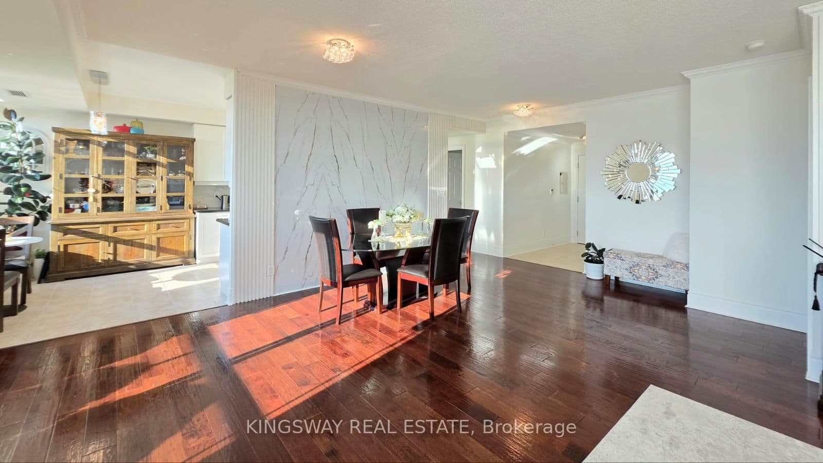 3880 Duke of York Boulevard, Unit 3009 thumbnail 2