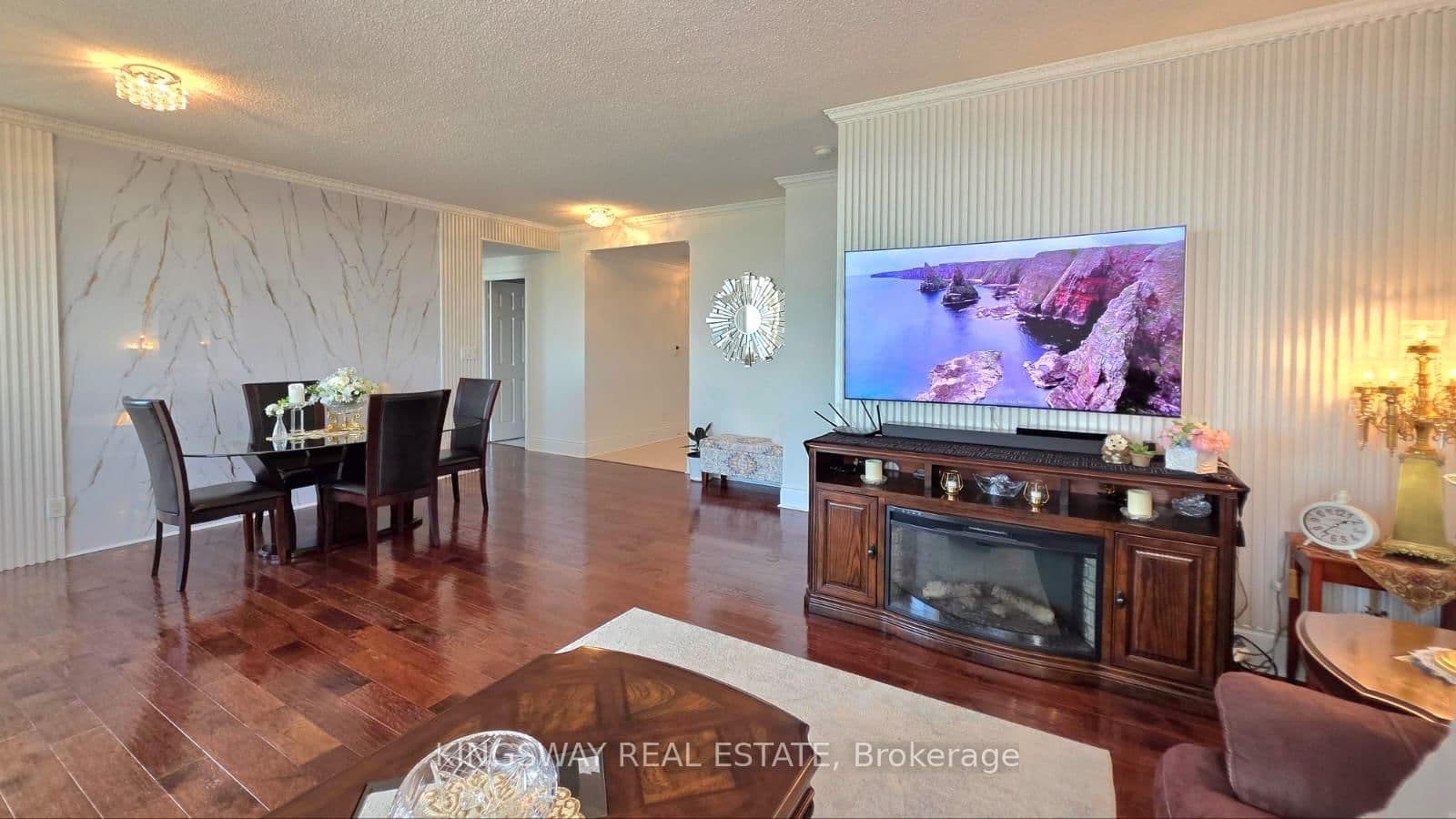 3880 Duke of York Boulevard, Unit 3009 thumbnail 3