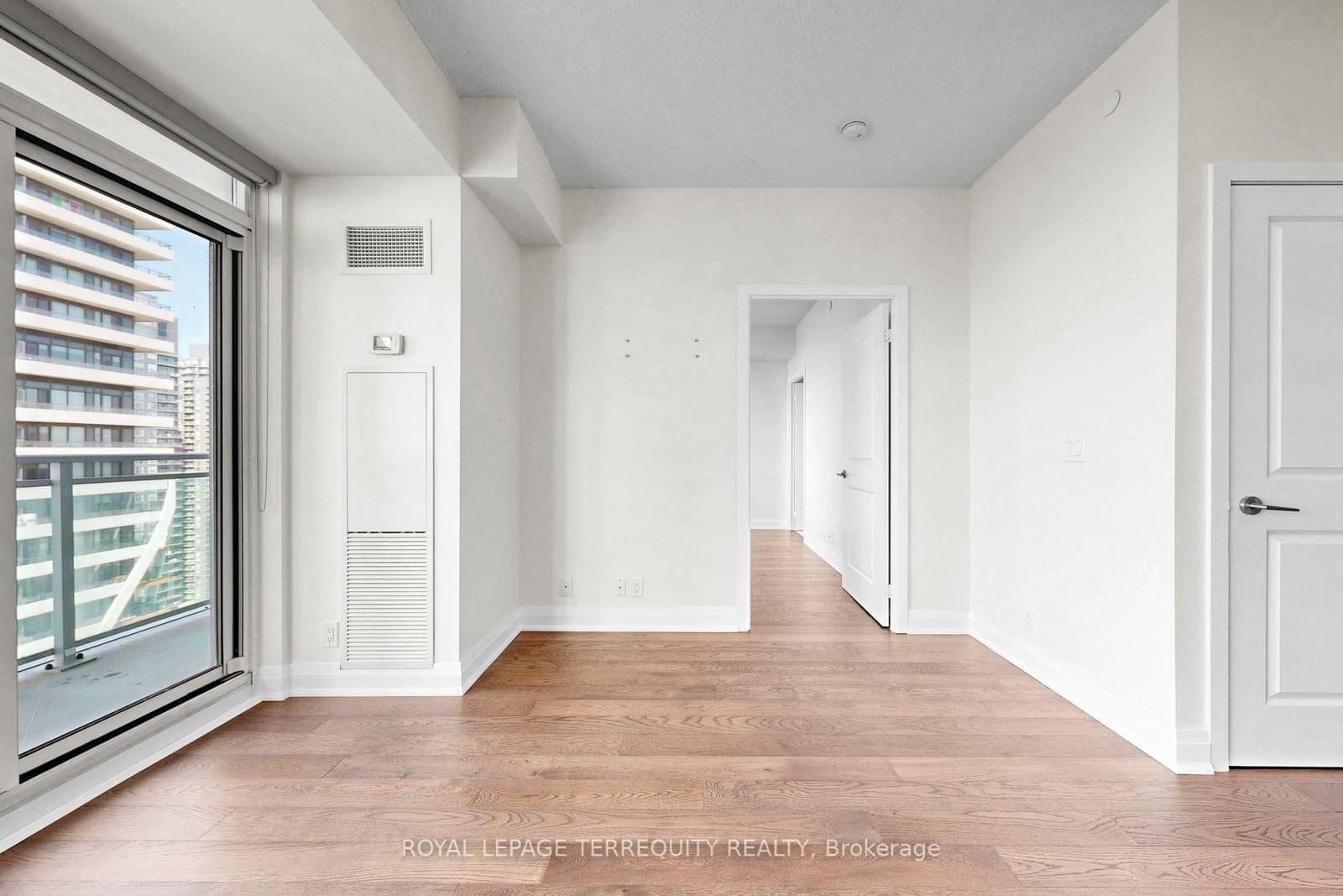33 Shore Breeze Drive, Unit 3111 thumbnail 13