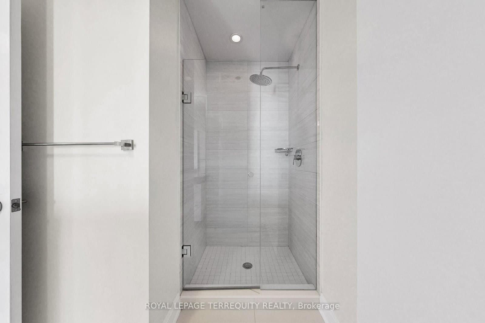 33 Shore Breeze Drive, Unit 3111 thumbnail 21