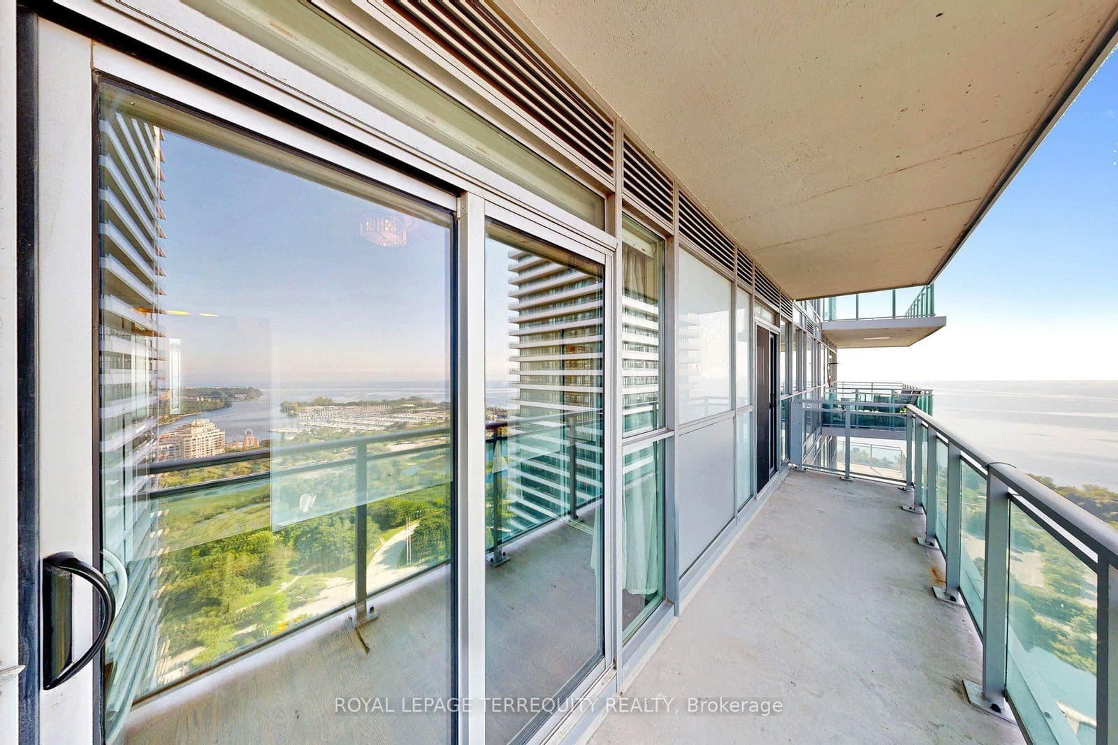 33 Shore Breeze Drive, Unit 3111 thumbnail 23