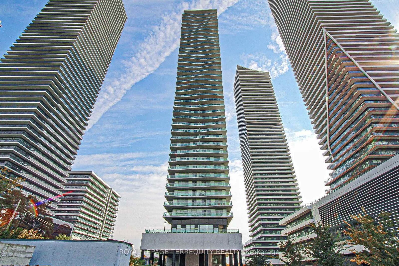 33 Shore Breeze Drive, Unit 3111 thumbnail 3