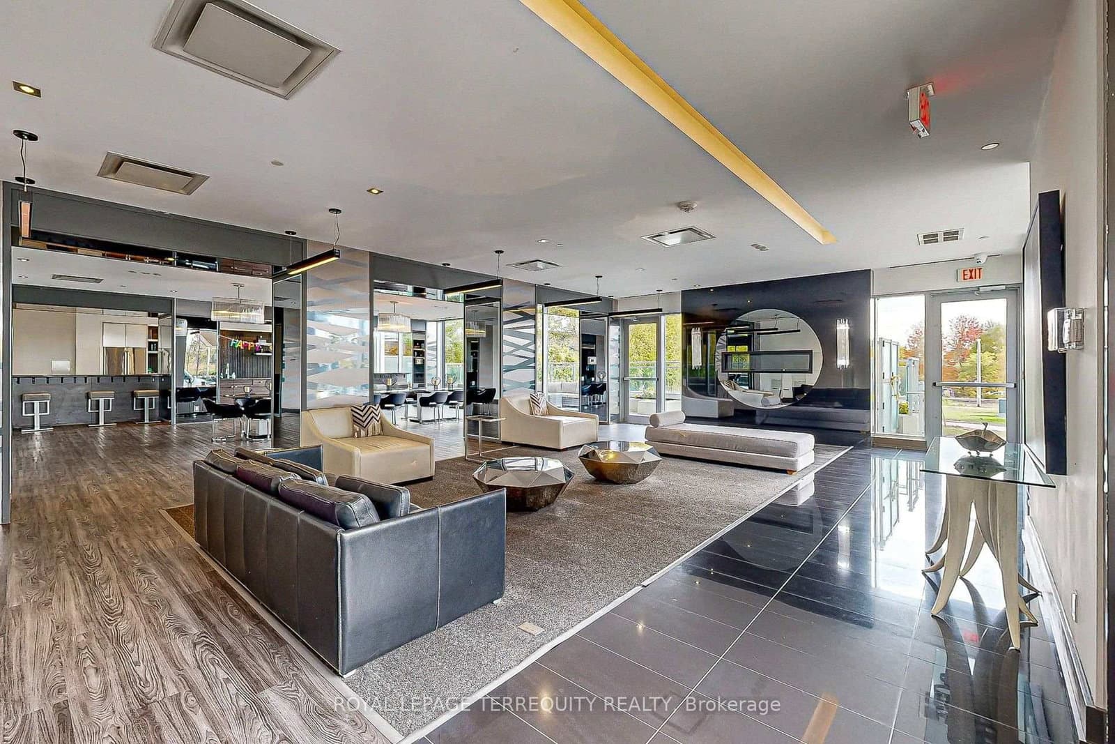 33 Shore Breeze Drive, Unit 3111 thumbnail 32