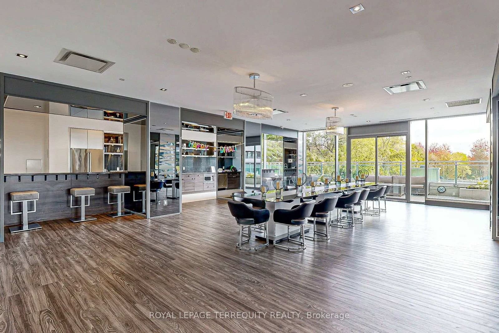 33 Shore Breeze Drive, Unit 3111 thumbnail 33