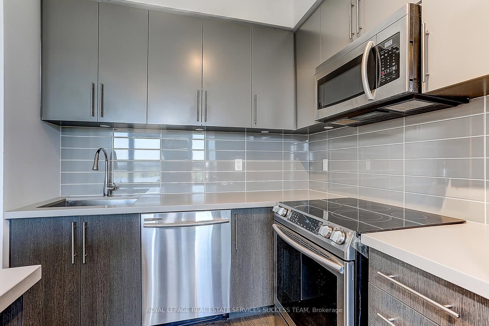 4699 Glen Erin Drive, Unit 1203 thumbnail 14