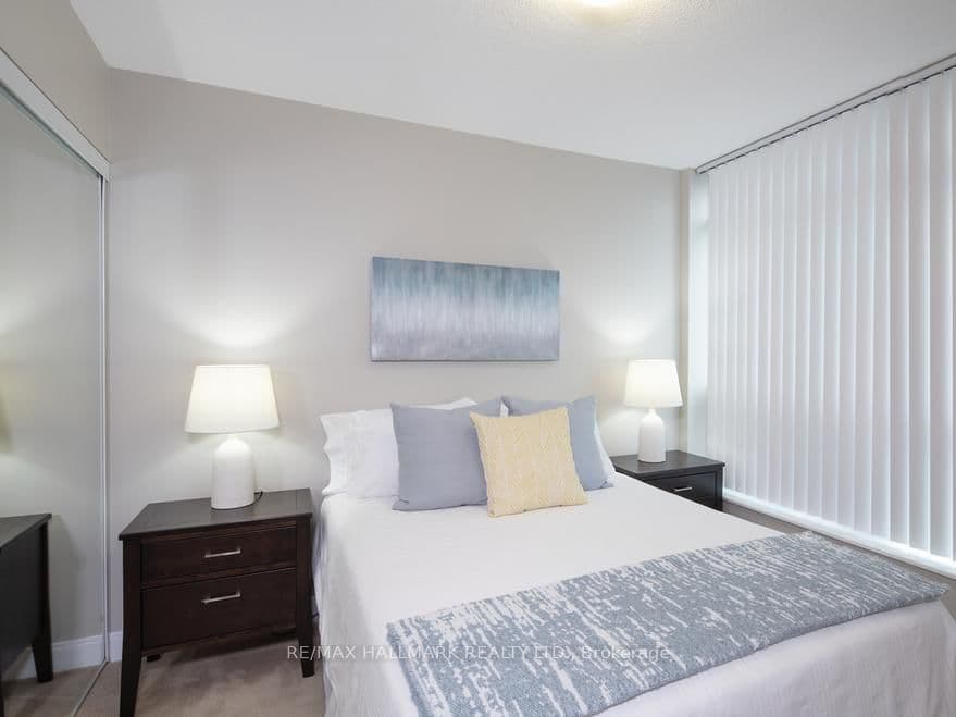 5191 Dundas #2505(3 Summerland Terr.) Street W, Unit 2505 thumbnail 5