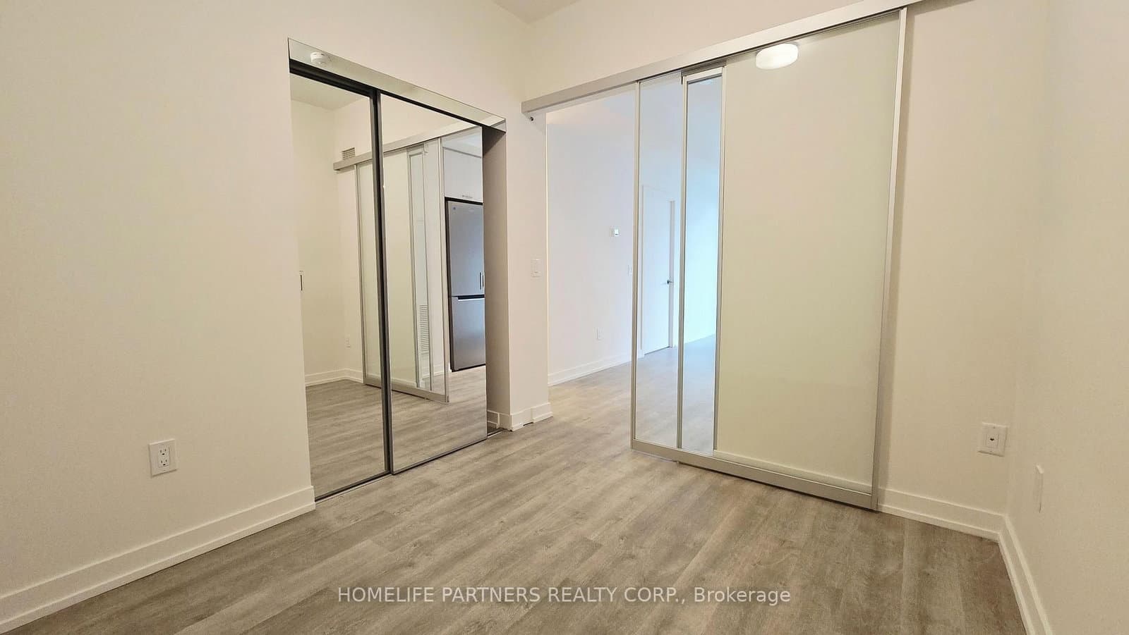 2300 St Clair Avenue W, Unit 414 thumbnail 6