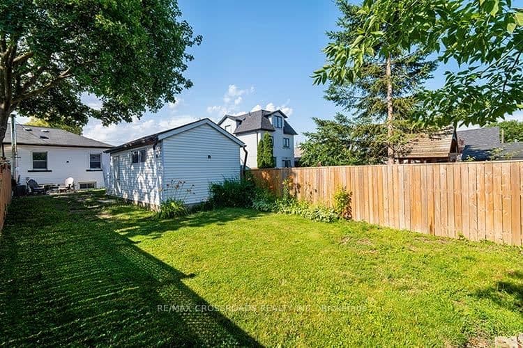 65 Manitoba Street thumbnail 29