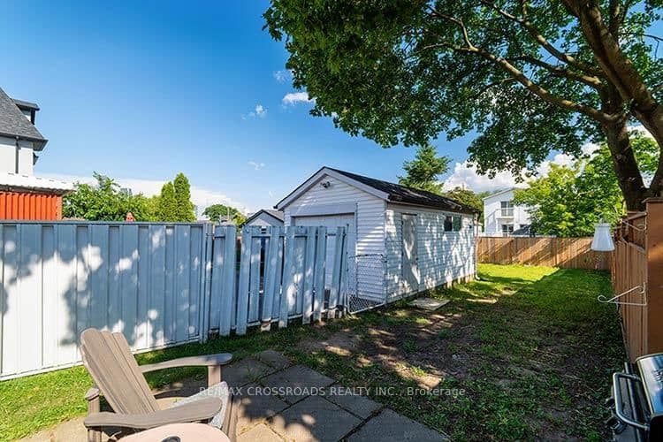 65 Manitoba Street thumbnail 36