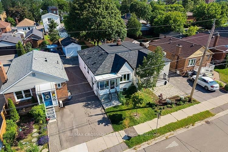 65 Manitoba Street thumbnail 4