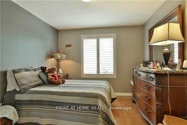 5162 Falconcrest Drive thumbnail 13