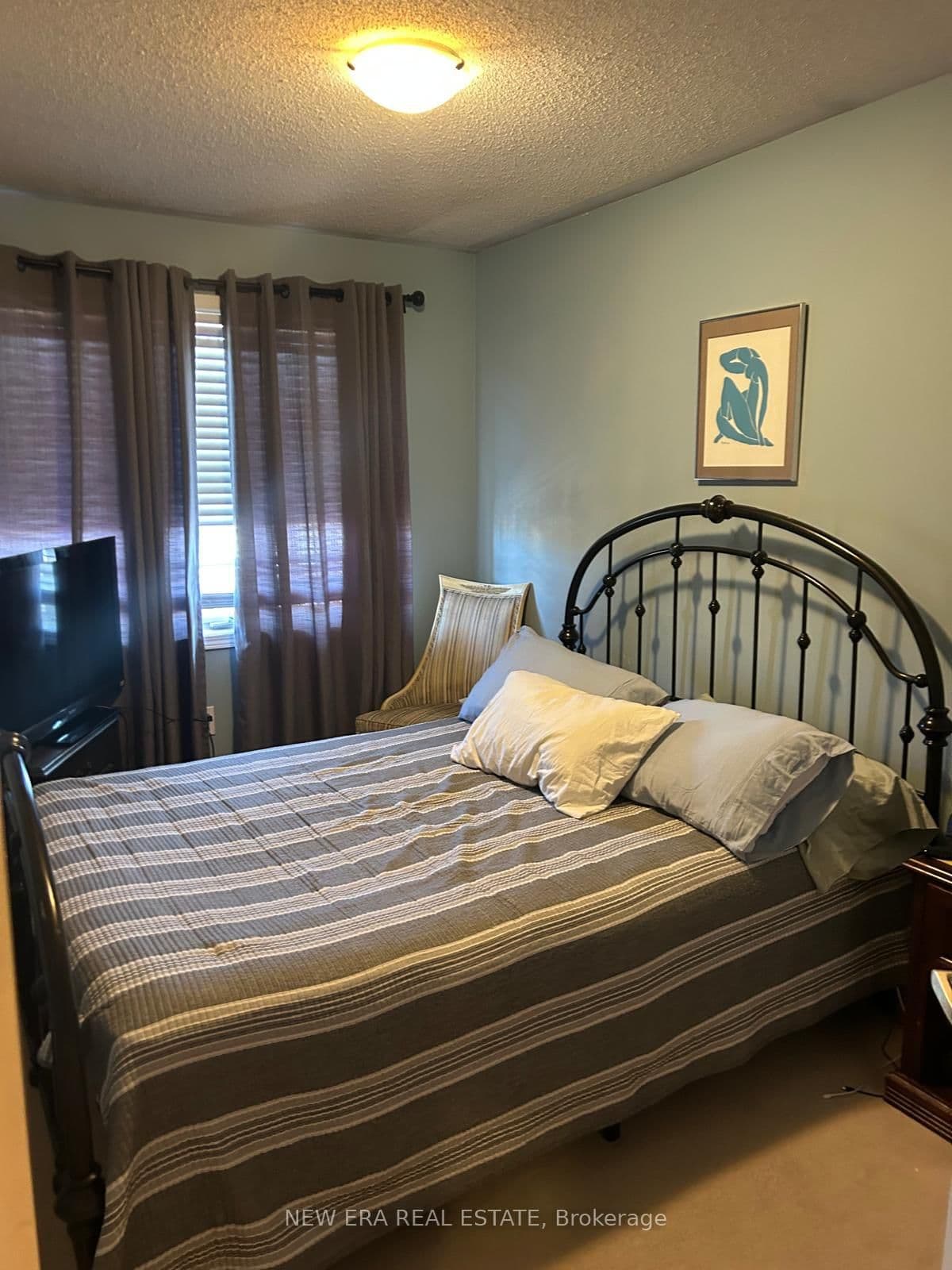 225 Schreyer Crescent thumbnail 8