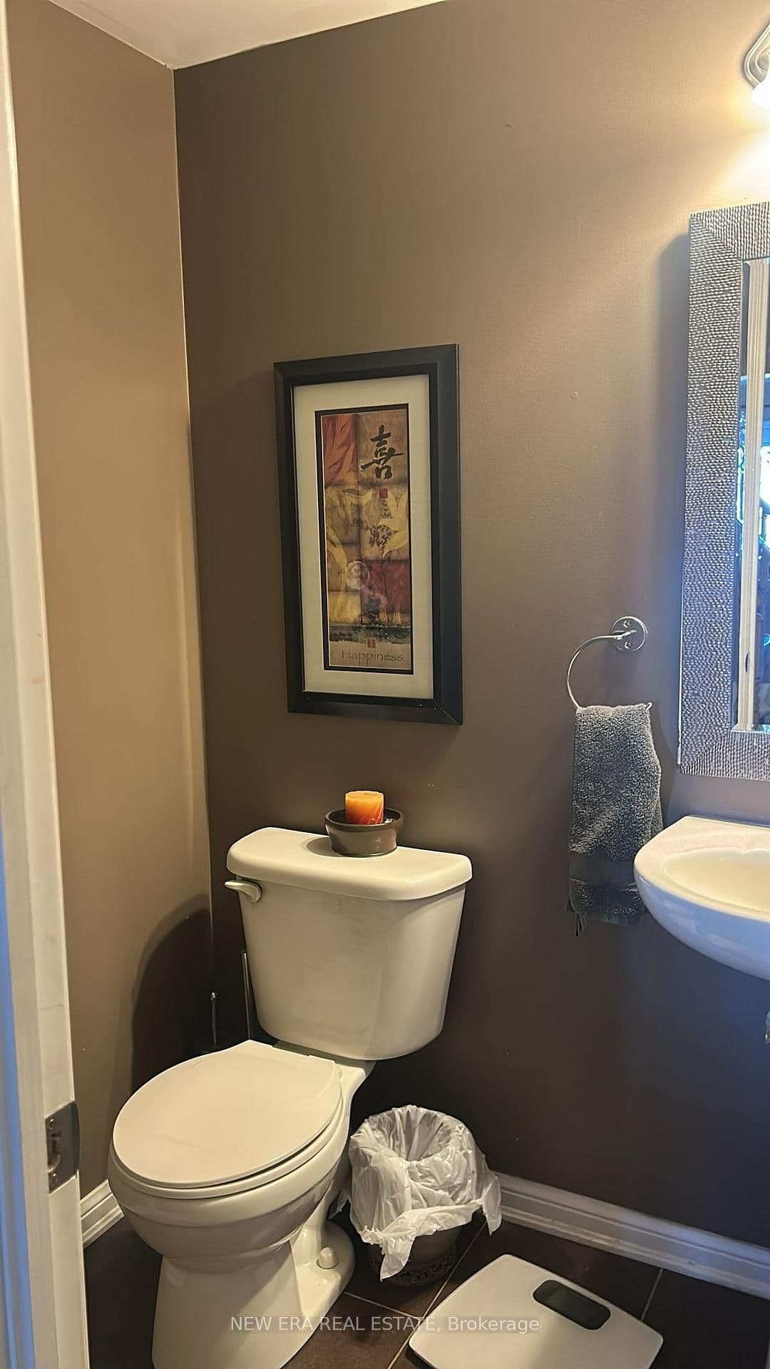 225 Schreyer Crescent thumbnail 9