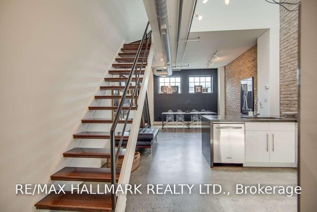 6 Bartlett Avenue, Unit 7 thumbnail 23