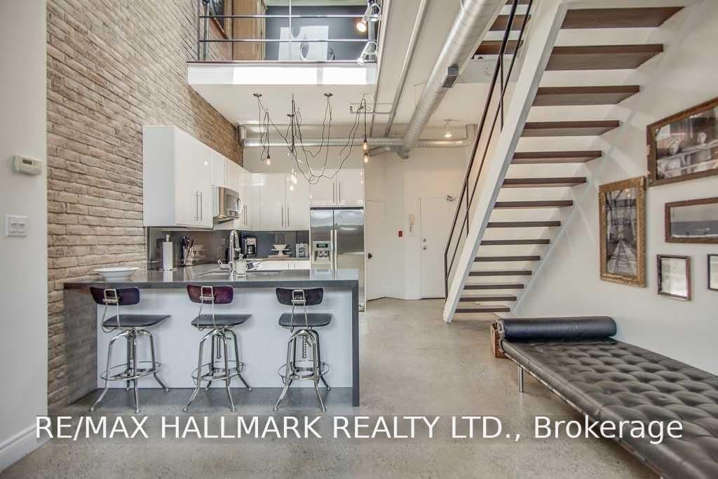 6 Bartlett Avenue, Unit 7 thumbnail 5