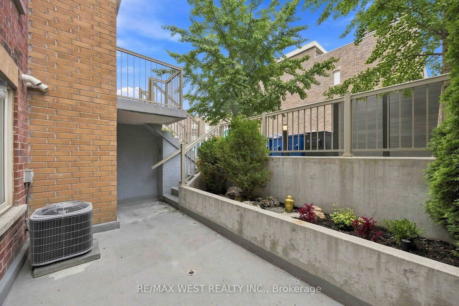 20 Elsie Lane, Unit 122 thumbnail 6