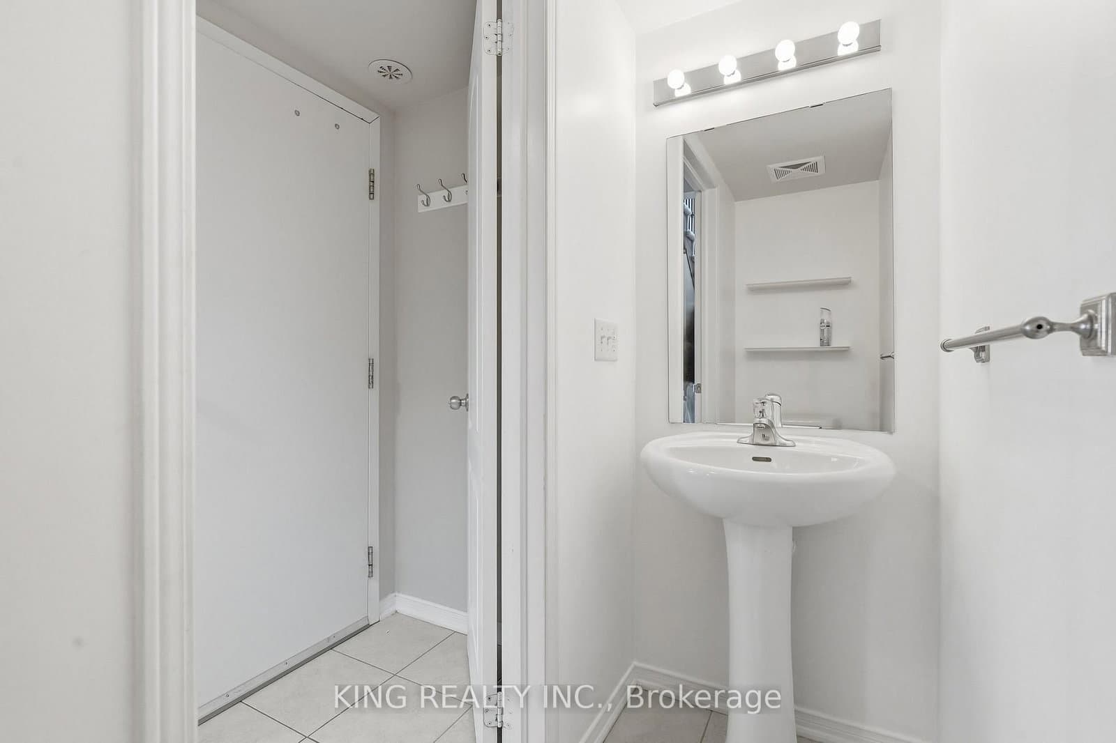 35 Hays Boulevard, Unit 8 thumbnail 11