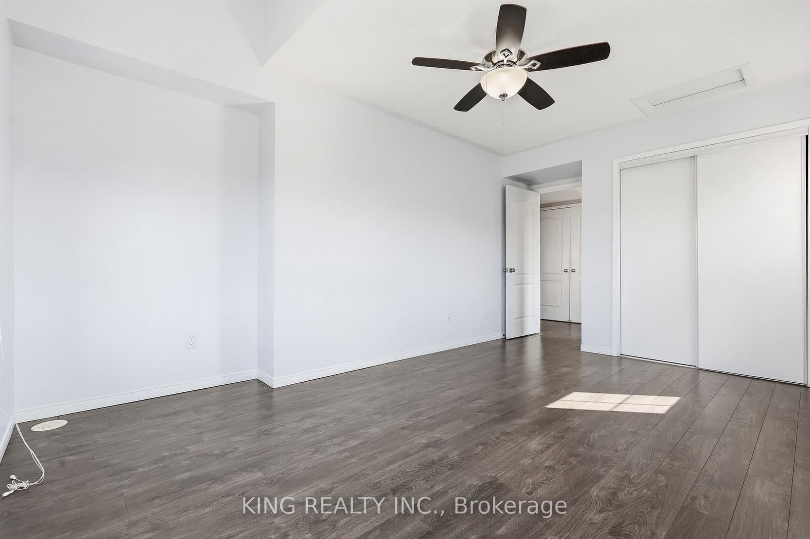 35 Hays Boulevard, Unit 8 thumbnail 16