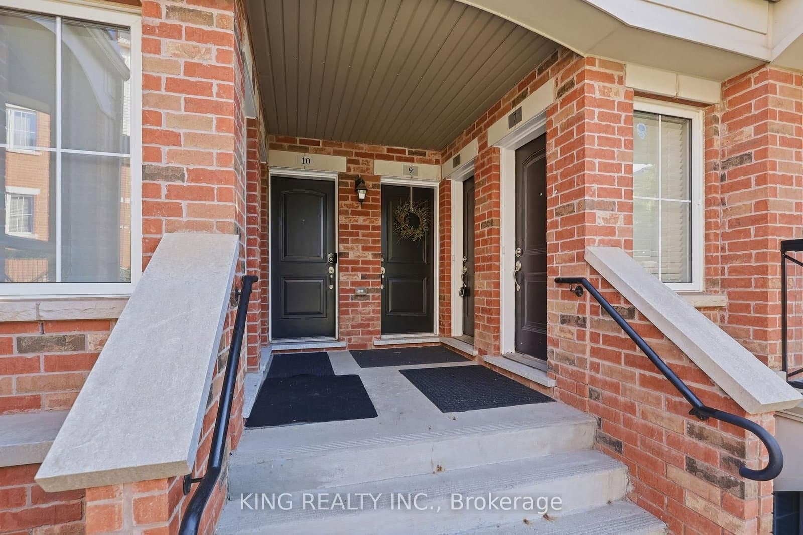 35 Hays Boulevard, Unit 8 thumbnail 2