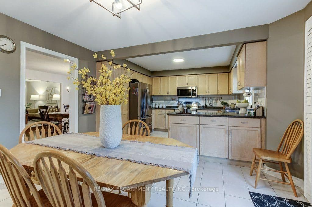 2527 Andover Road thumbnail 11
