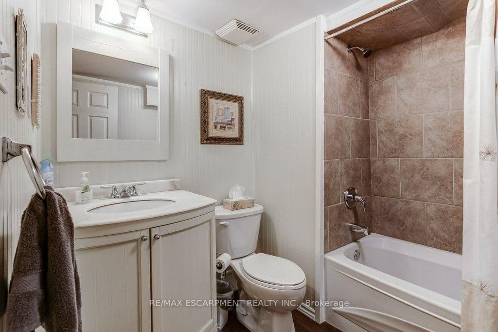 2527 Andover Road thumbnail 36