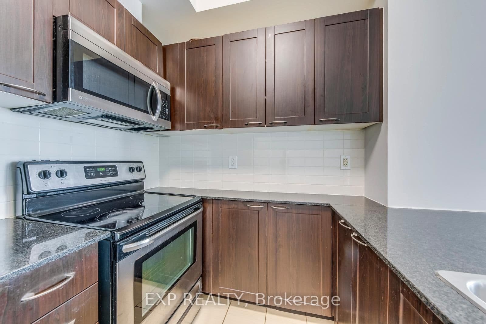 385 Prince Of Wales Drive, Unit 1011 thumbnail 12