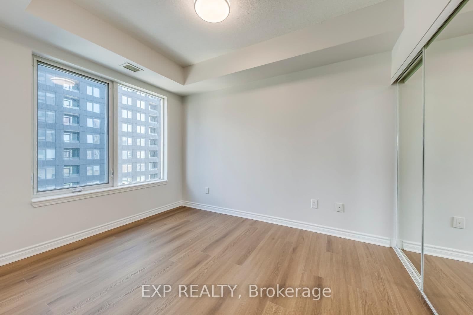 385 Prince Of Wales Drive, Unit 1011 thumbnail 23