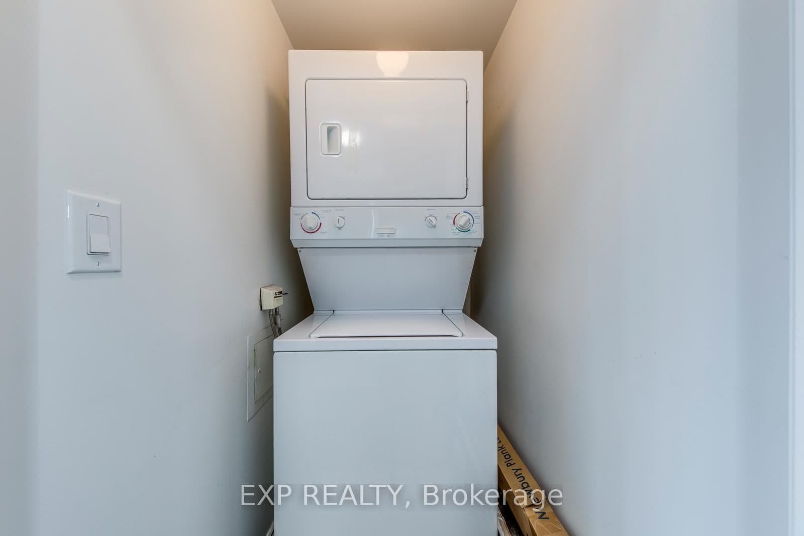 385 Prince Of Wales Drive, Unit 1011 thumbnail 30
