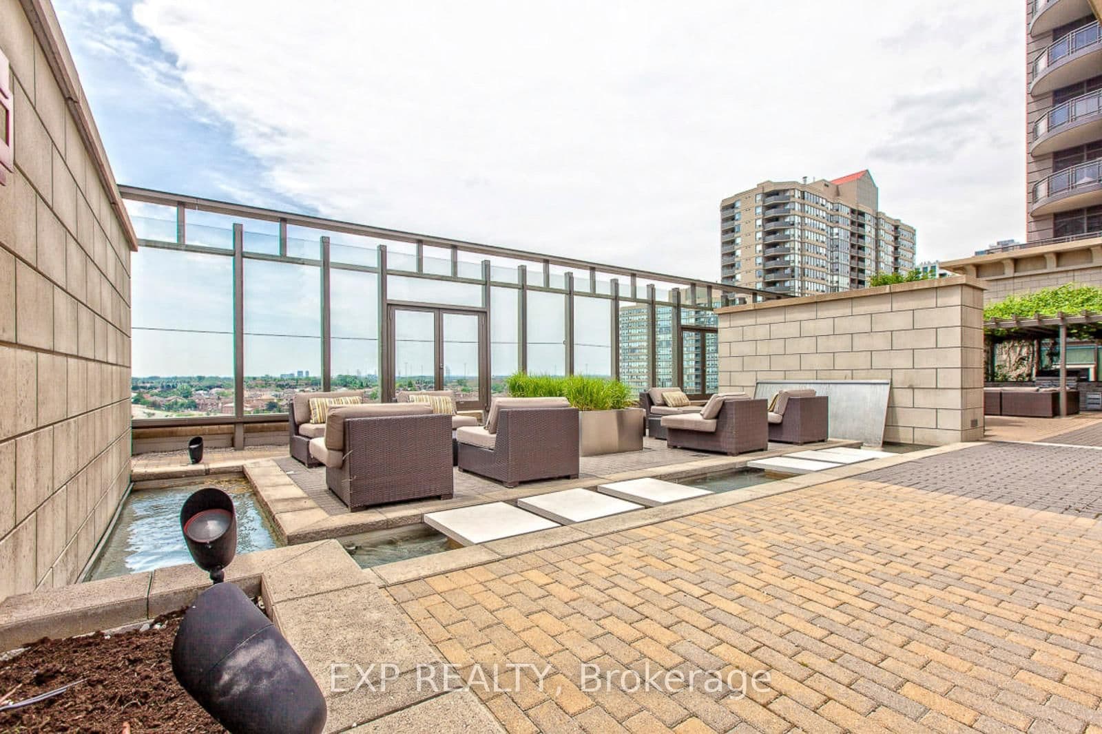 385 Prince Of Wales Drive, Unit 1011 thumbnail 34
