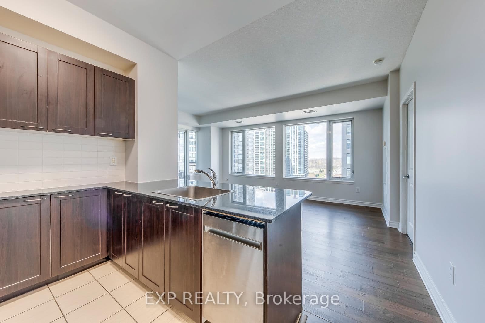 385 Prince Of Wales Drive, Unit 1011 thumbnail 9