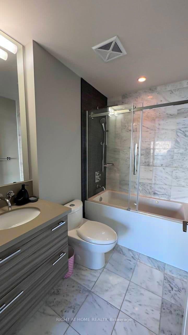 33 Shore Breeze Drive, Unit 2809 thumbnail 10