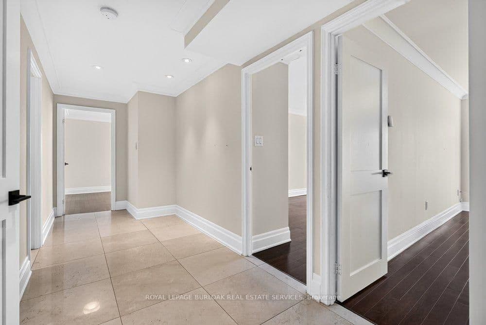 2045 Lake Shore Boulevard W, Unit 2901 thumbnail 21