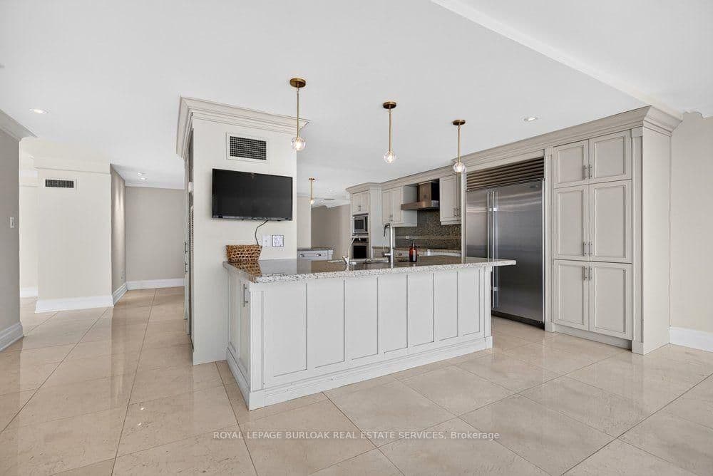 2045 Lake Shore Boulevard W, Unit 2901 thumbnail 9