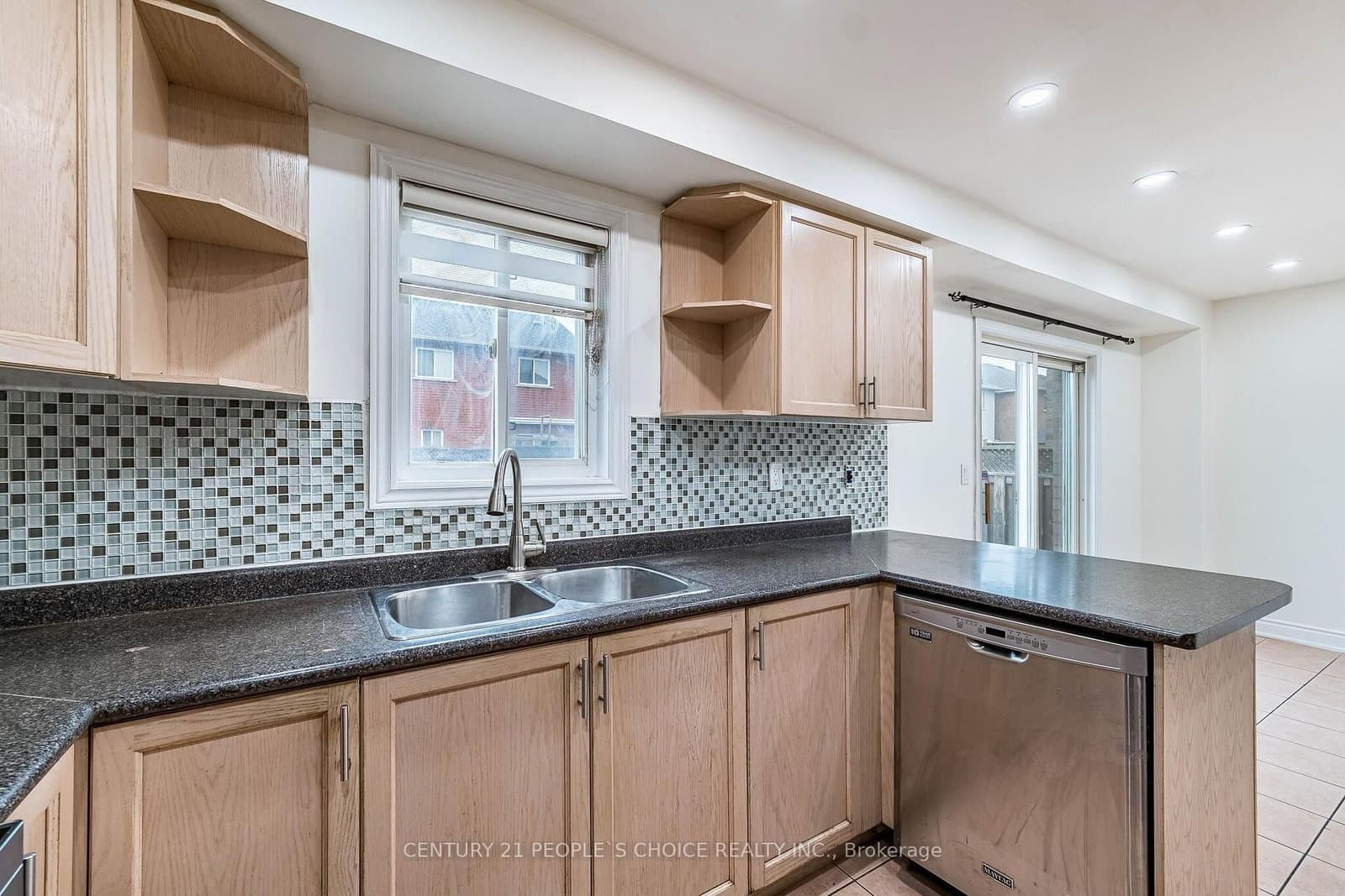 45 Trevino Crescent thumbnail 13
